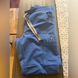 Ceil Blue Figs Scrub bottoms